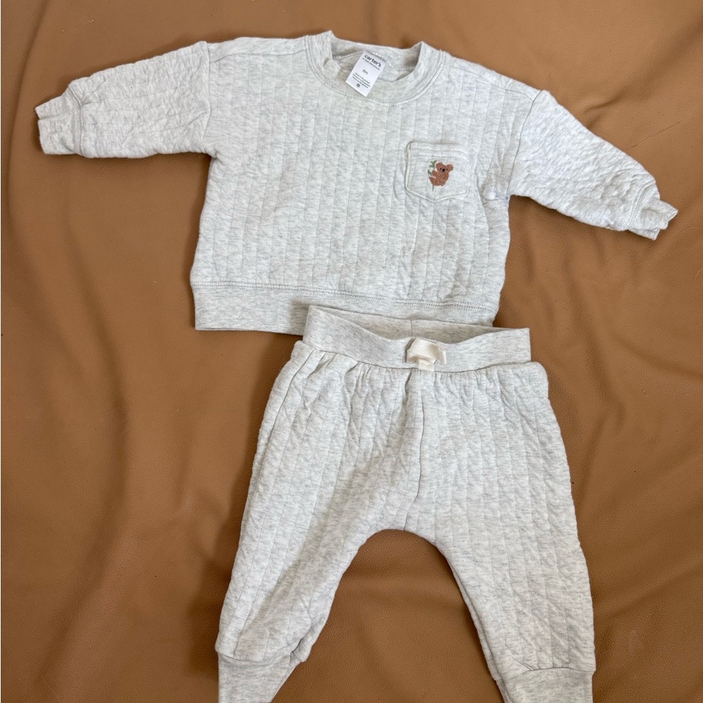 Carter’s Cozy Quilted Baby Sweatshirt and Pants Set - 6m